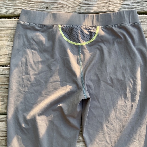 ⚜️Fila Workout Outfit! Tank Top & Matching Capris! - Picture 10 of 11